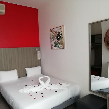Hotel De Champagne Анже Екстериор снимка