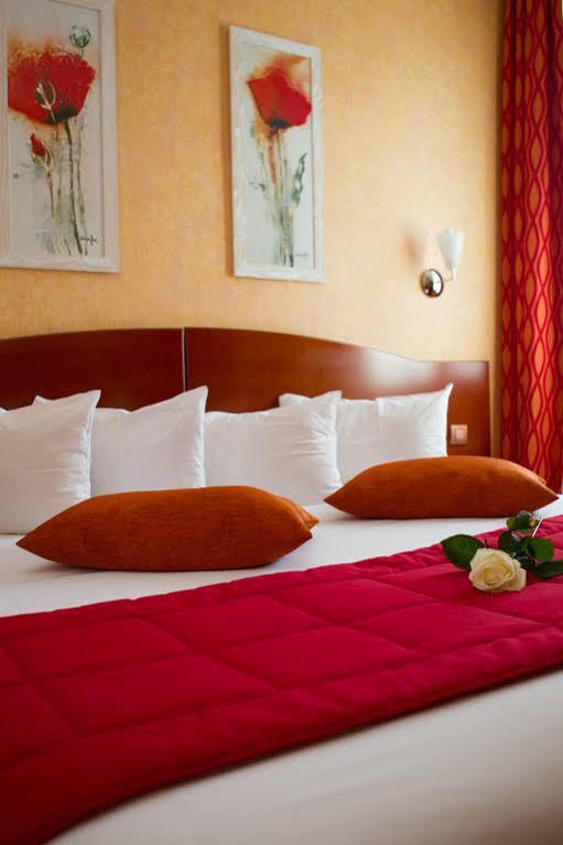 Hotel De Champagne Анже Екстериор снимка
